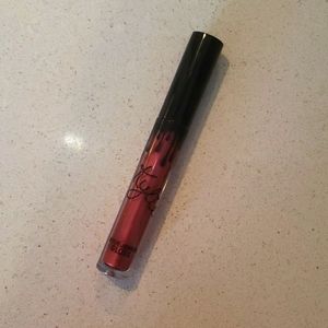 KYLIE gloss